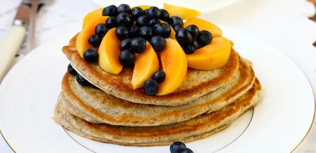 Pancakes topped with fruit